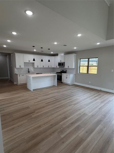 Spacious, unfurnished interior of a new home in , Spring (Image 23). Spacious, unfurnished interior of a new home in , Spring (Image 23).