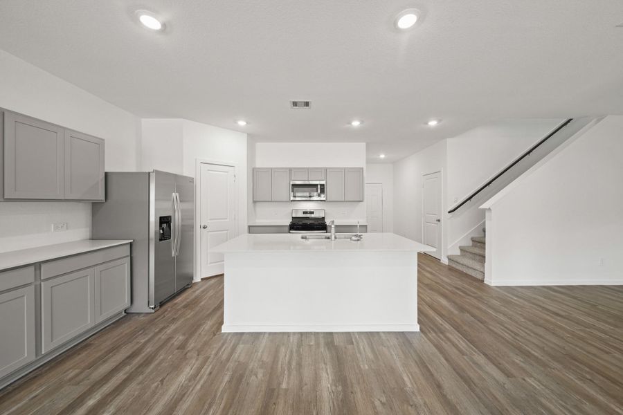 Image 21 of a home in Grand Pines. Image 21 of a home in Grand Pines.