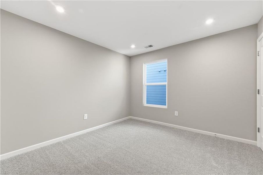 Spacious, unfurnished interior of a new home in Twin Lakes, Hoschton (Image 33).