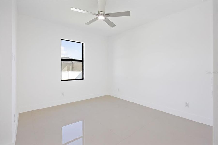 Spacious, unfurnished interior of a new home in , Port Charlotte (Image 38).
