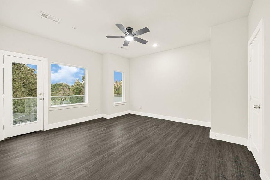 Spacious, unfurnished interior of a new home in , Houston (Image 25). Spacious, unfurnished interior of a new home in , Houston (Image 25).