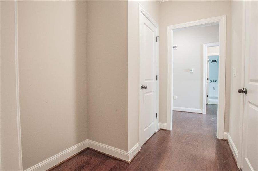 Spacious, unfurnished interior of a new home in , Villa Rica (Image 17).