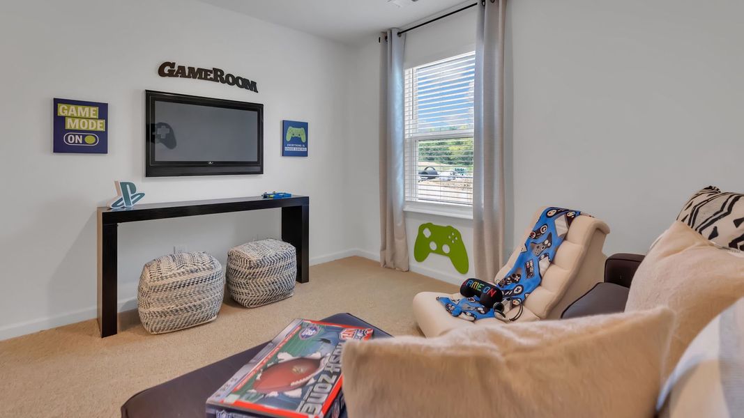 Representative furnished interior of a home built from the Penwell by D.R. Horton in Fairview Hills, Cleveland (Image 14).