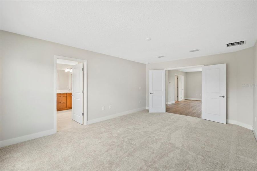 Spacious, unfurnished interior of a new home in , Tampa (Image 18). Spacious, unfurnished interior of a new home in , Tampa (Image 18).
