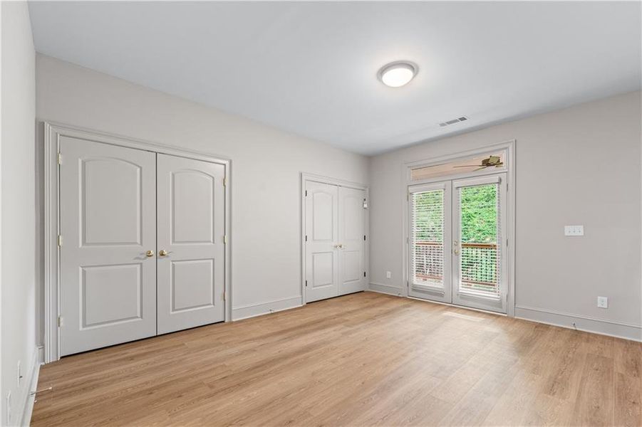 Spacious, unfurnished interior of a new home in , Atlanta (Image 22).