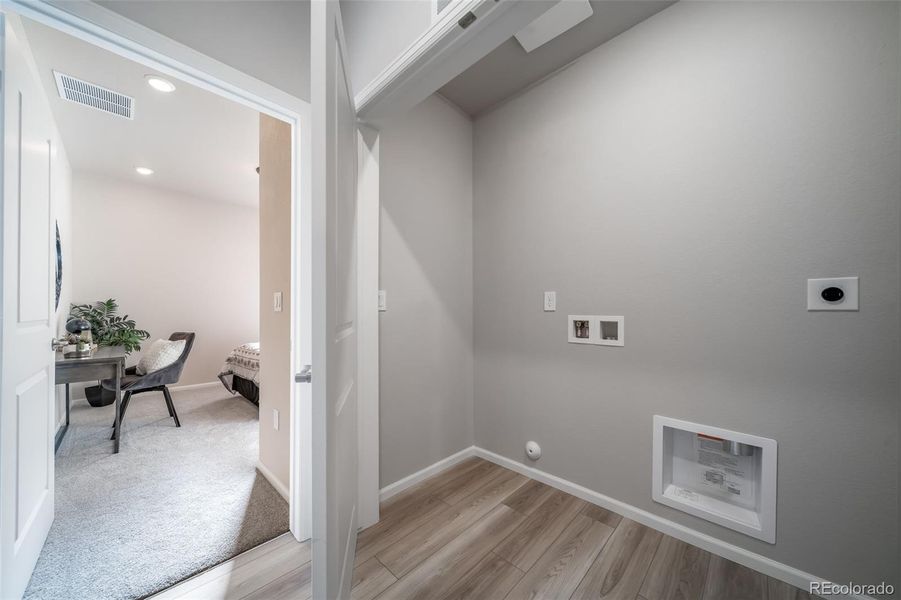 Spacious, unfurnished interior of a new home in The Reserve, Aurora (Image 17).