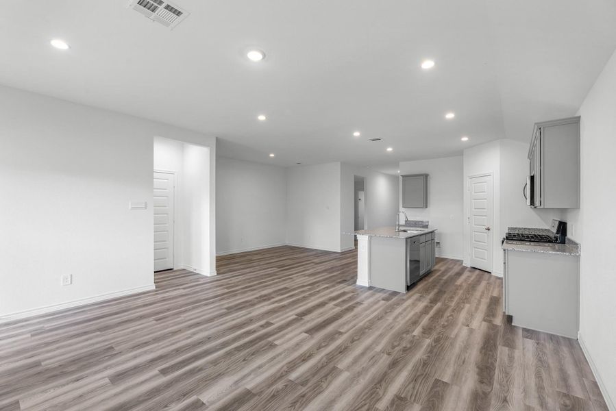 Image 22 of a home in Reserve at Mallard Lakes. Image 22 of a home in Reserve at Mallard Lakes.