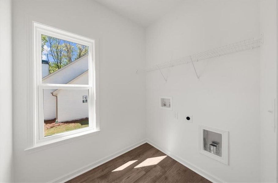 Spacious, unfurnished interior of a new home in , Gainesville (Image 46).