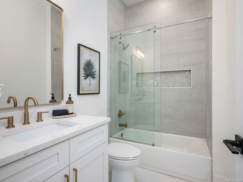 Furnished interior view inside a new home in , Boerne (Image 53).