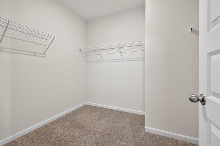 Spacious, unfurnished interior of a new home in Longbrooke, Rome (Image 37).