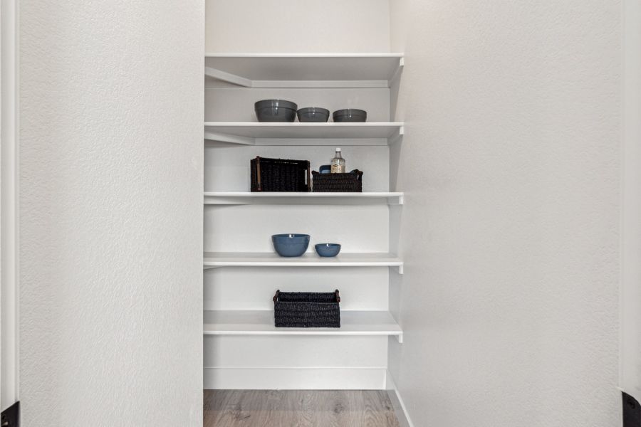 Representative interior finishes for a home built from the Maroon Bells by Taylor Morrison in Sugar Creek City Collection, Loveland (Image 17).