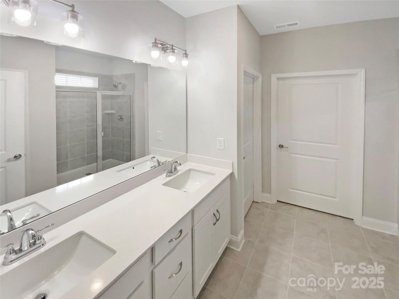 Furnished interior view inside a new home in Edgewater, Lancaster (Image 6). Furnished interior view inside a new home in Edgewater, Lancaster (Image 6).