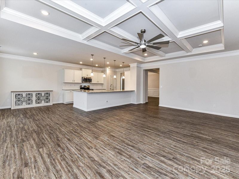 Spacious, unfurnished interior of a new home in , Midland (Image 35).