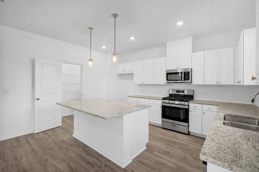 Furnished interior view inside a new home in Heritage River, Euharlee (Image 7).