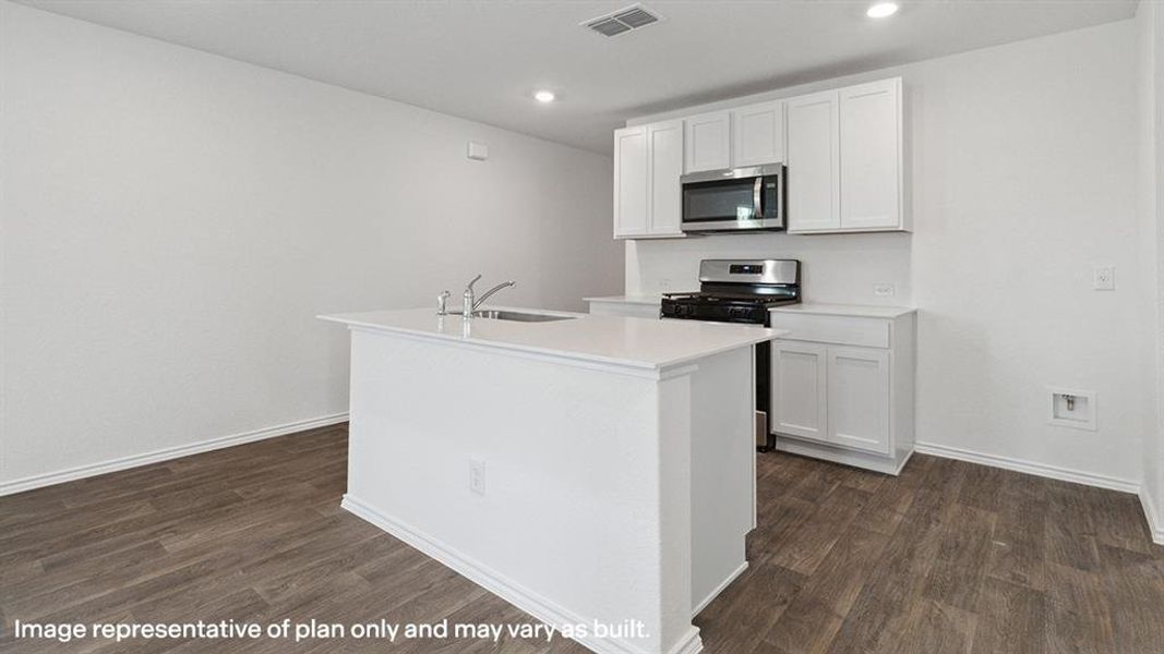 Furnished interior view inside a new home in Creekside Ranch, Blue Ridge (Image 1). Furnished interior view inside a new home in Creekside Ranch, Blue Ridge (Image 1).