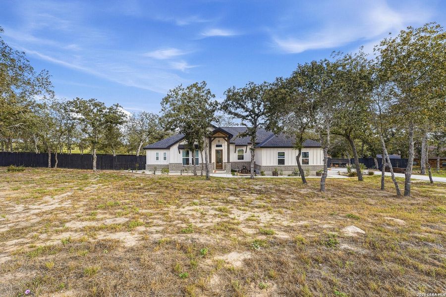 Image 36 of a home in .