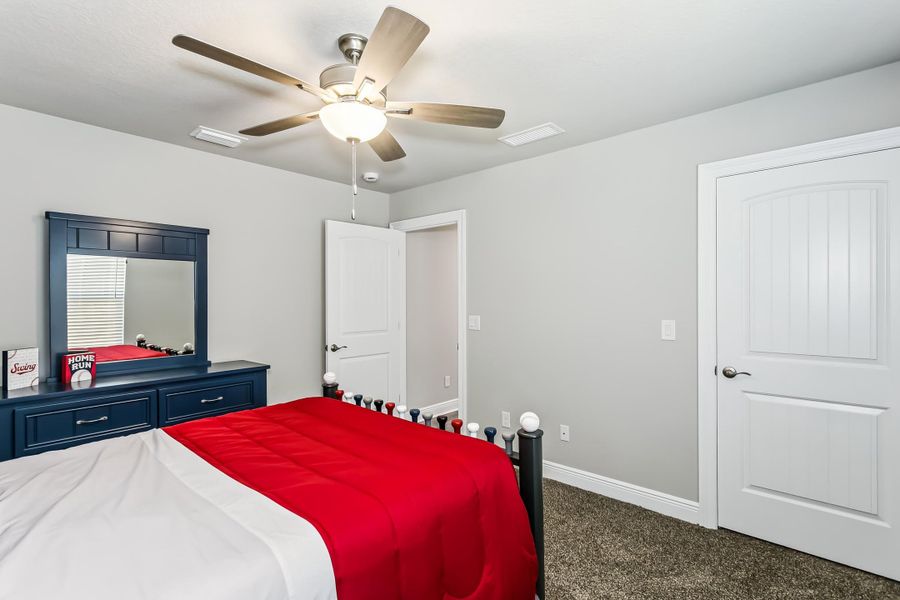 Furnished interior view inside a new home in Buckeyes Landing, Navarre (Image 33).