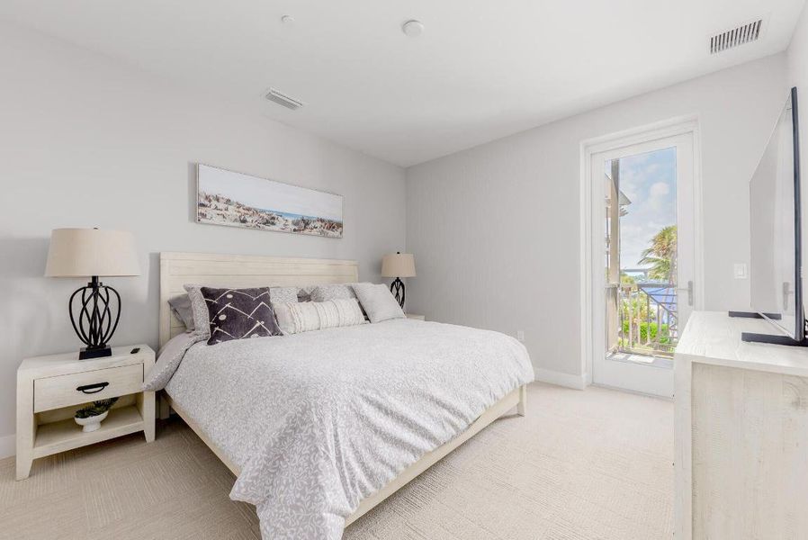 41 SW Seminole Street 305 64