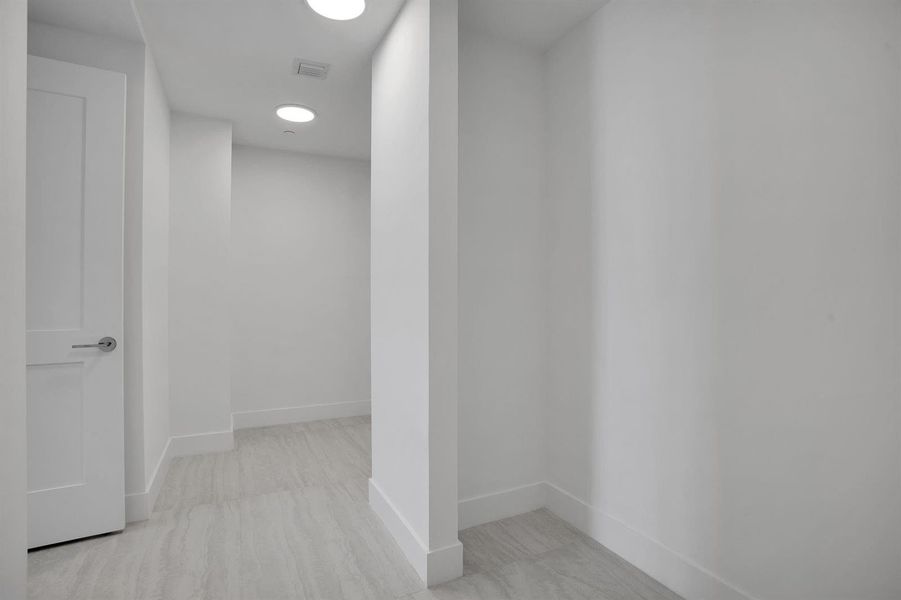 Owner’s suite with walk-in closet