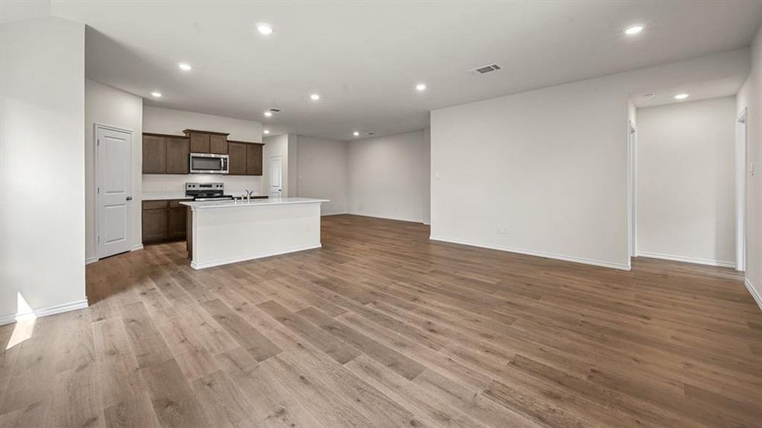 Furnished interior view inside a new home in The Reserve at Timber Creek, Lindale (Image 6). Furnished interior view inside a new home in The Reserve at Timber Creek, Lindale (Image 6).