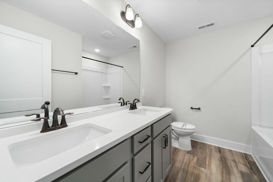 Furnished interior view inside a new home in Harbor Crossing, Greensboro (Image 10).