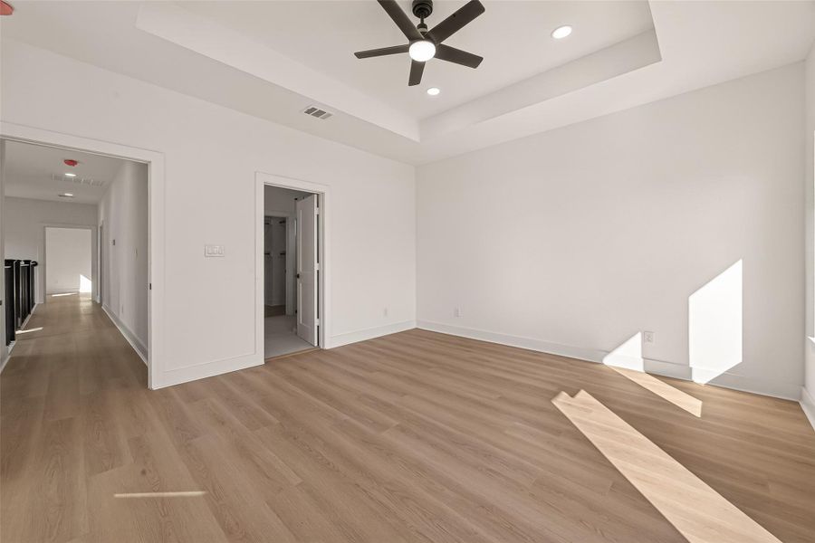 Spacious, unfurnished interior of a new home in , Houston (Image 22).