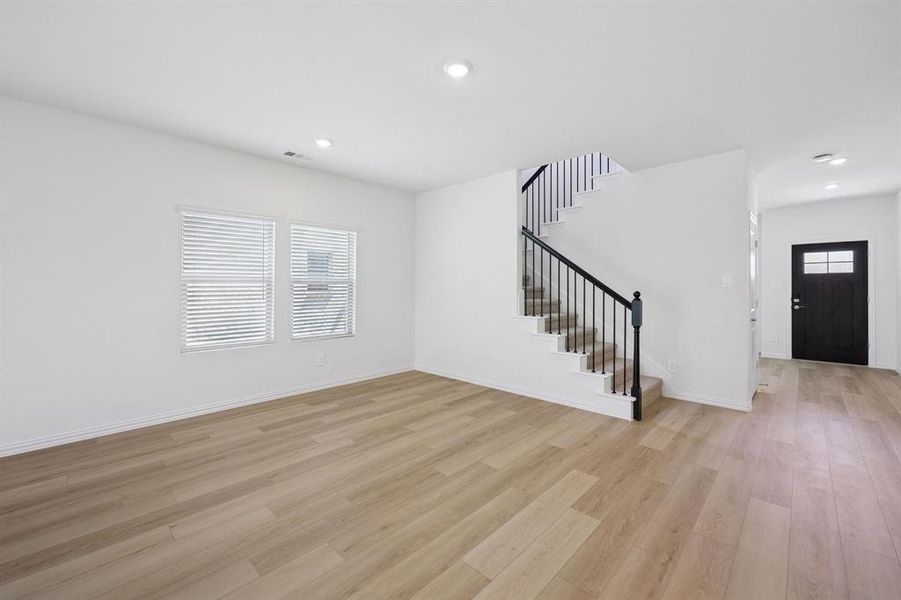 Photo is not of the actual home, but is an inspirational photo of builder’s model home and may depict options, furnishings, and/or decorator features that are not included. Photo is not of the actual home, but is an inspirational photo of builder’s model home and may depict options, furnishings, and/or decorator features that are not included.