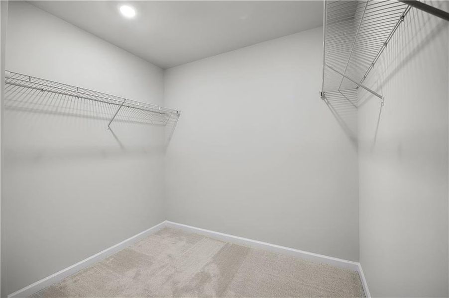 Spacious, unfurnished interior of a new home in Avery Ridge, Gainesville (Image 27).