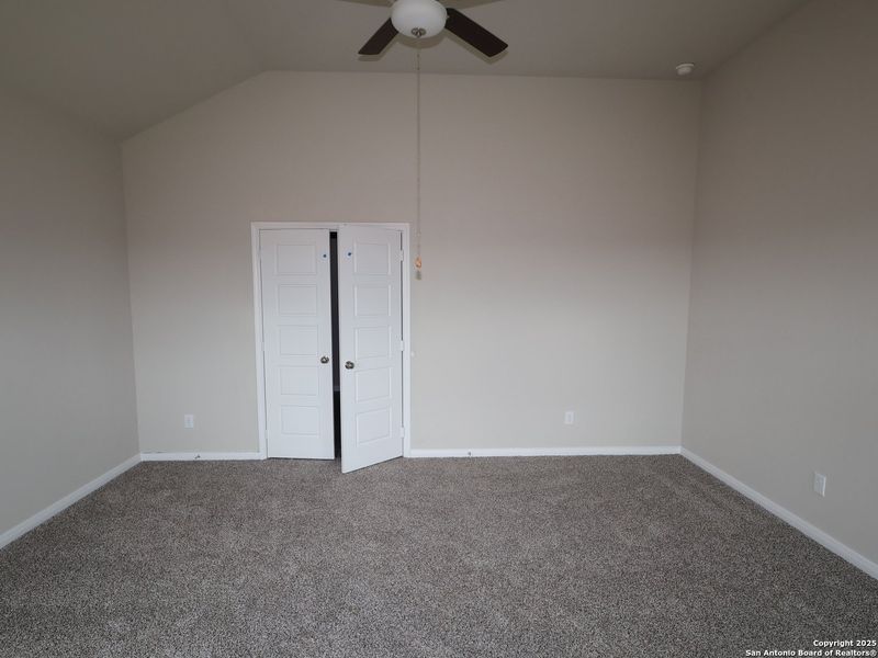 Spacious, unfurnished interior of a new home in Agave, San Antonio (Image 30).