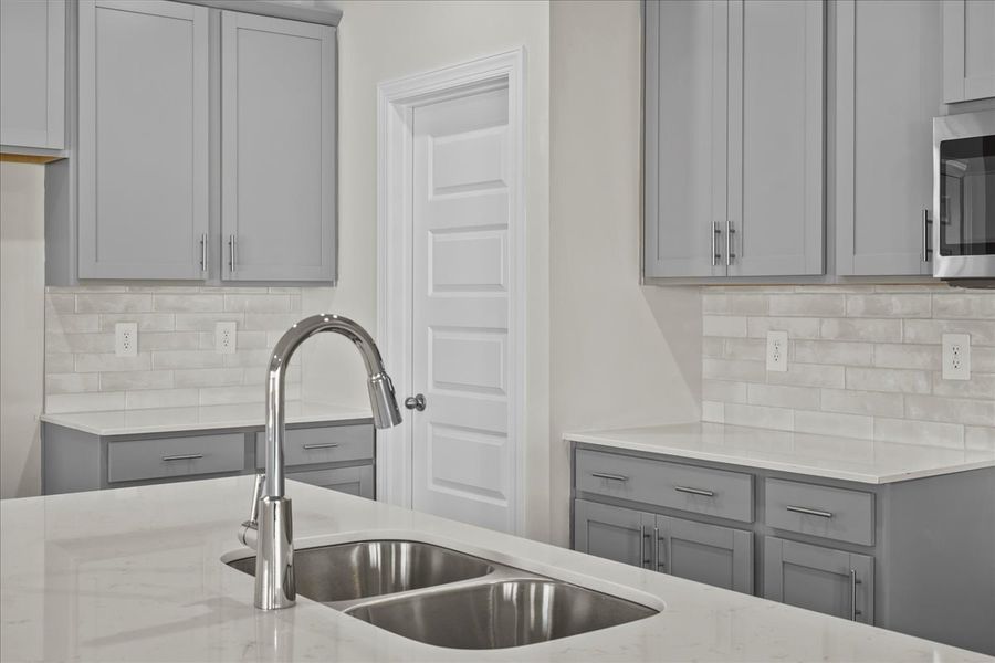 Close-up of interior finishes inside a home in Cedar Shoals – Heritage Collection, Piedmont (Image 10).