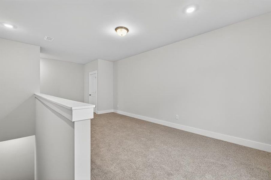 Spacious, unfurnished interior of a new home in Red Bird Manor, Jefferson (Image 23).