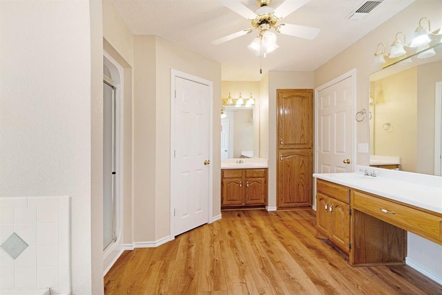 Image 20 of a home in .