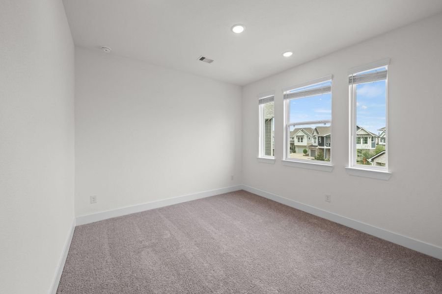 Spacious, unfurnished interior of a new home in , Katy (Image 19).