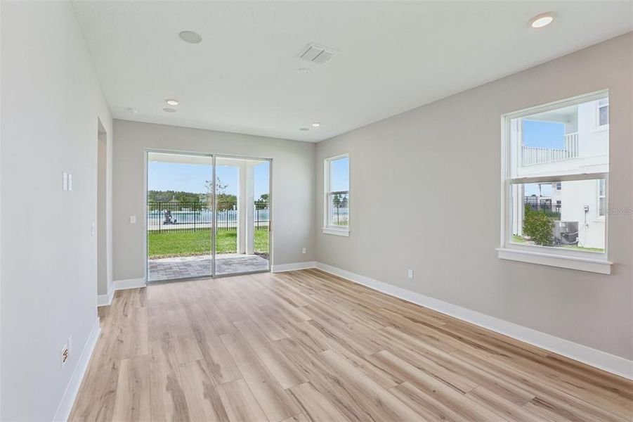 Spacious, unfurnished interior of a new home in Lagoon Residences at Epperson, Wesley Chapel (Image 46).