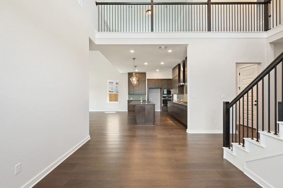 Spacious, unfurnished interior of a new home in Lariat, Liberty Hill (Image 34).