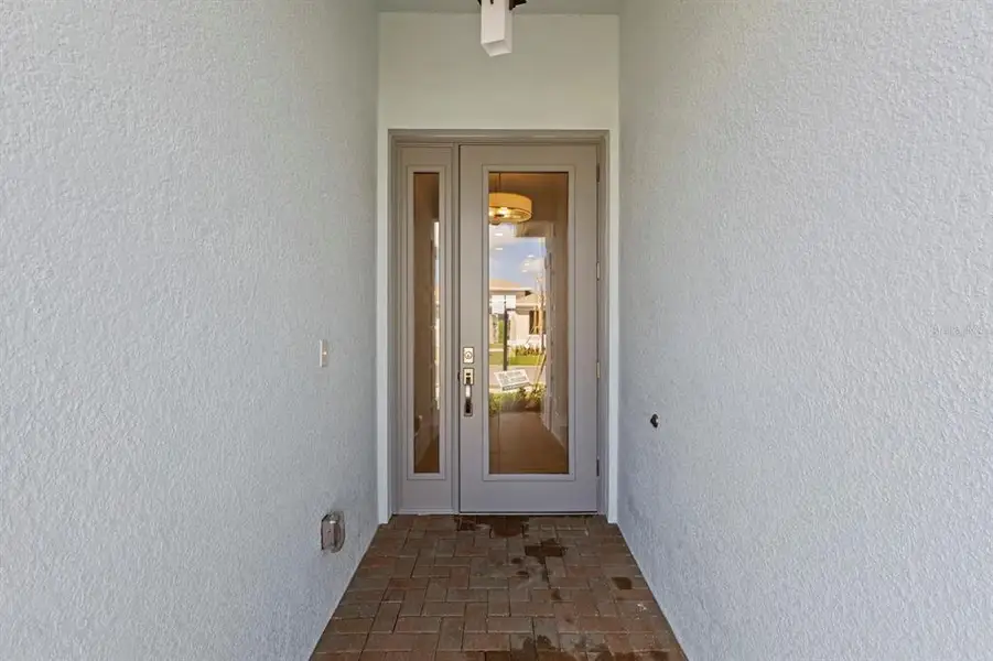 Exterior details and patio area of a home in , Fort Myers (Image 3).