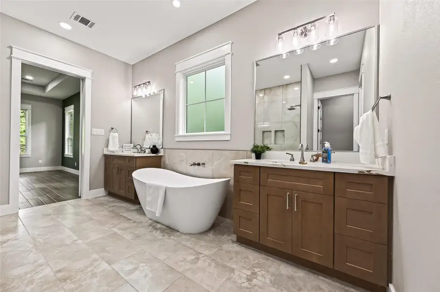 Furnished interior view inside a new home in , Plantersville (Image 15).