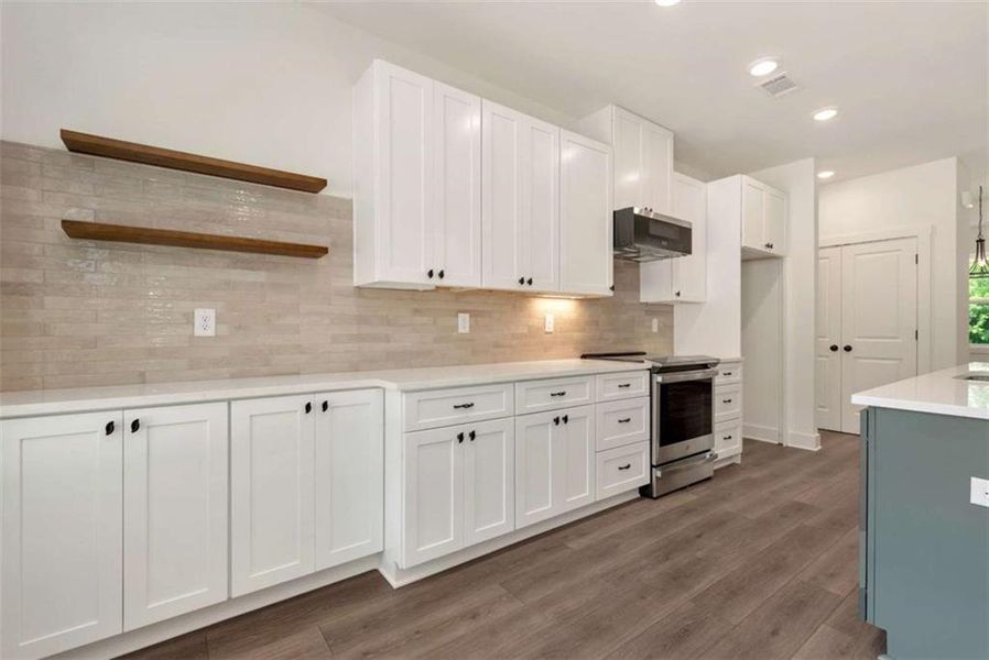 Furnished interior view inside a new home in , Maysville (Image 12).