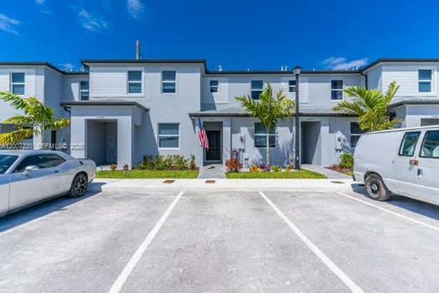 Image 25 of a home in .