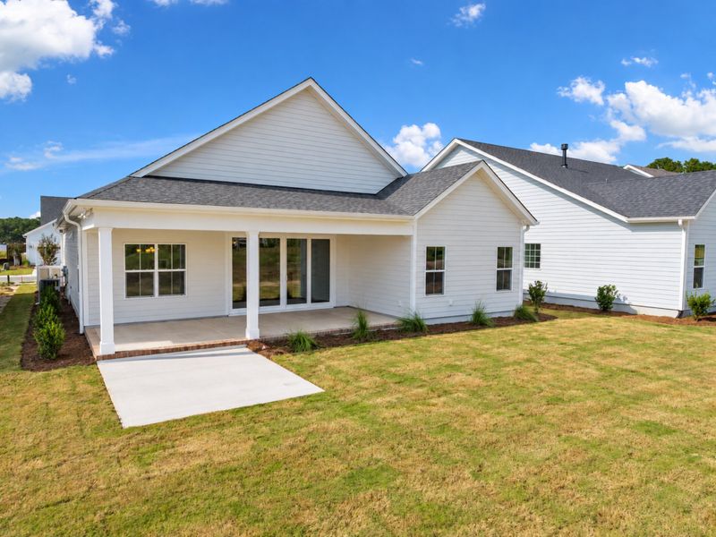 Exterior details and patio area of a home in Sidbury Landing, Wilmington (Image 23).