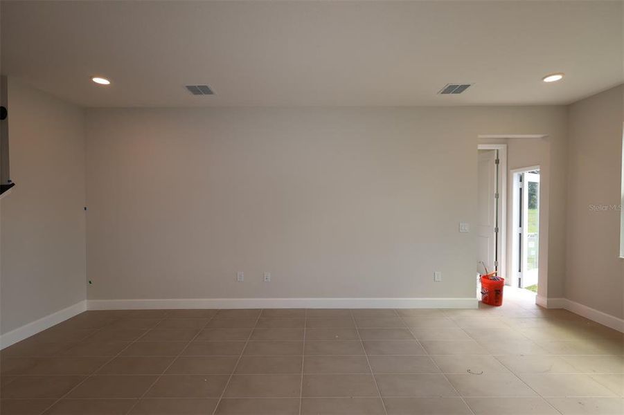 Spacious, unfurnished interior of a new home in Eden at Crossprairie, St. Cloud (Image 21). Spacious, unfurnished interior of a new home in Eden at Crossprairie, St. Cloud (Image 21).