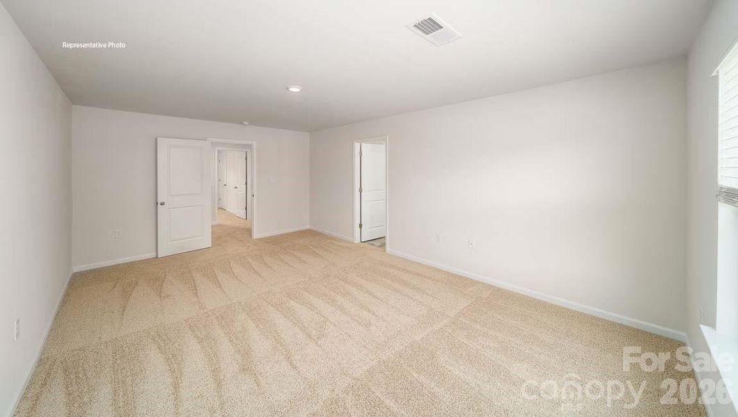 Spacious, unfurnished interior of a new home in Wallace Springs, Statesville (Image 21).