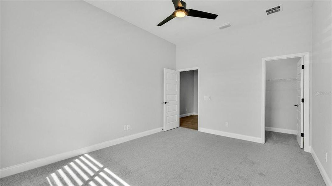 Spacious, unfurnished interior of a new home in , Lakeland (Image 23).