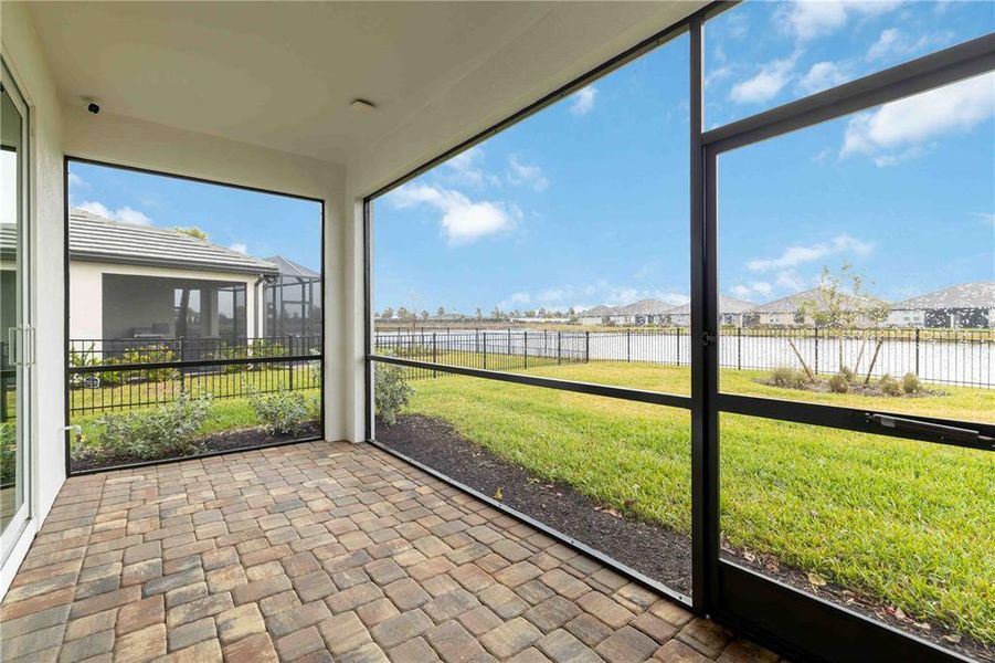 Exterior details and patio area of a home in , Lakewood Ranch (Image 23).
