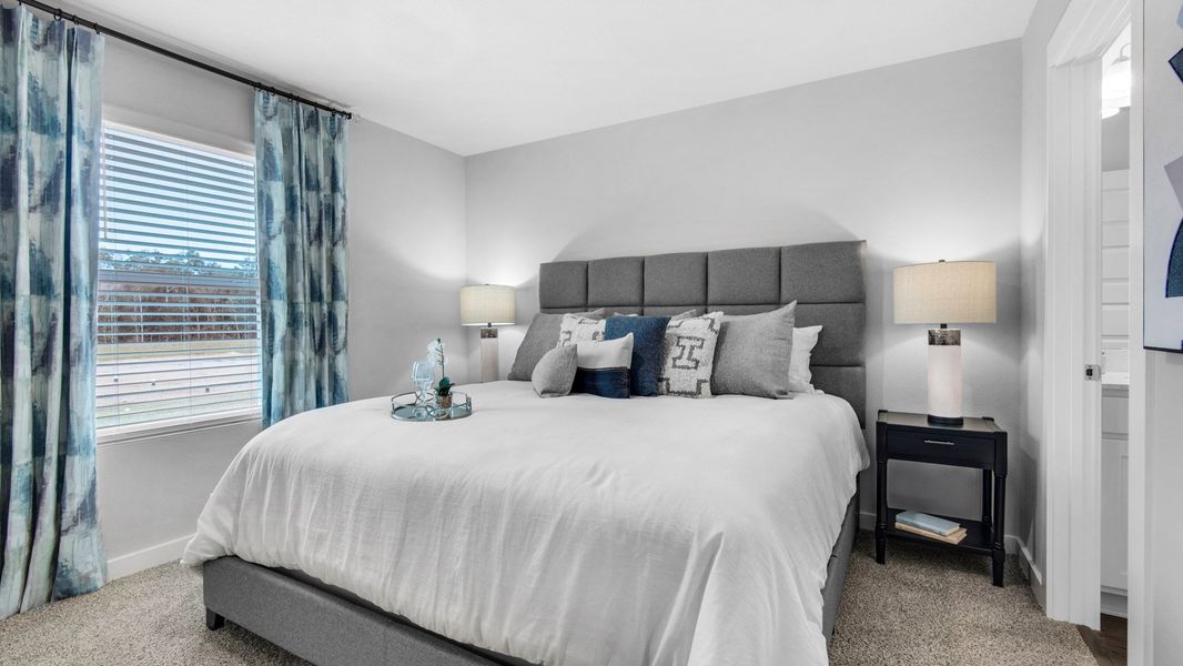 Representative furnished interior of a home built from the Delilah by D.R. Horton in Colonial East, Panama City Beach (Image 17).