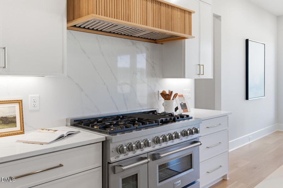 5856 Carriage Gate-38