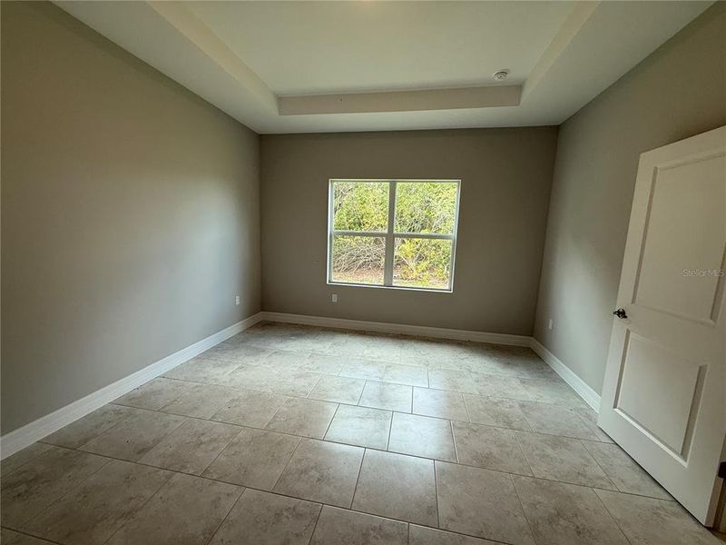 Spacious, unfurnished interior of a new home in , Port Charlotte (Image 19).