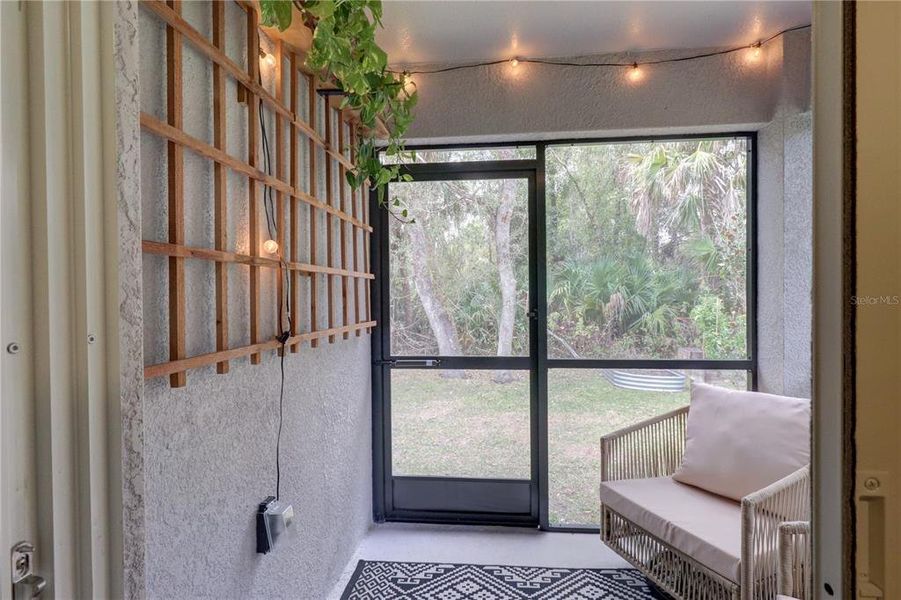 Exterior details and patio area of a home in , North Port (Image 3).