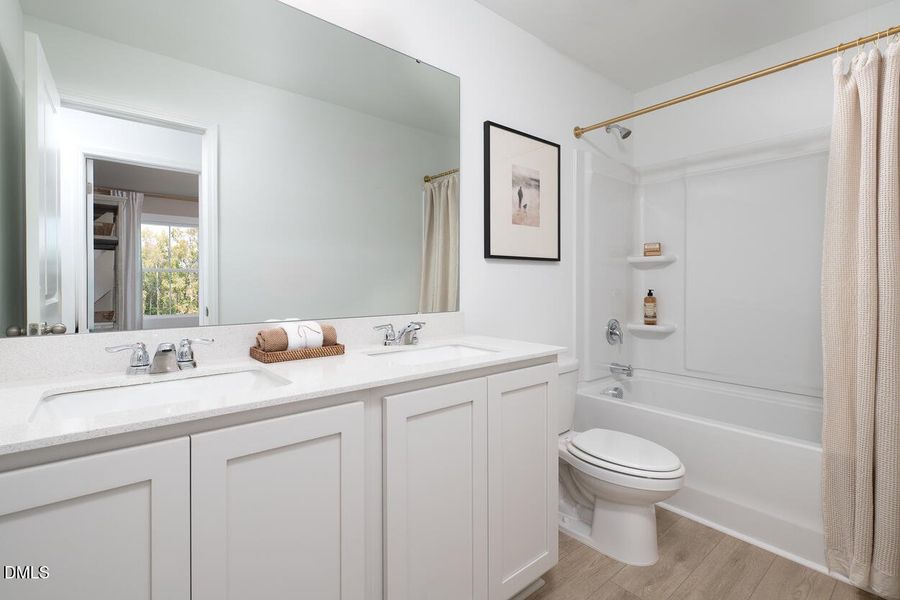 AW-RDU-Crescent-3018