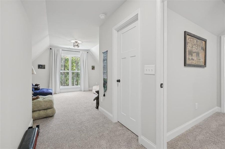 Image 70 of a home in .